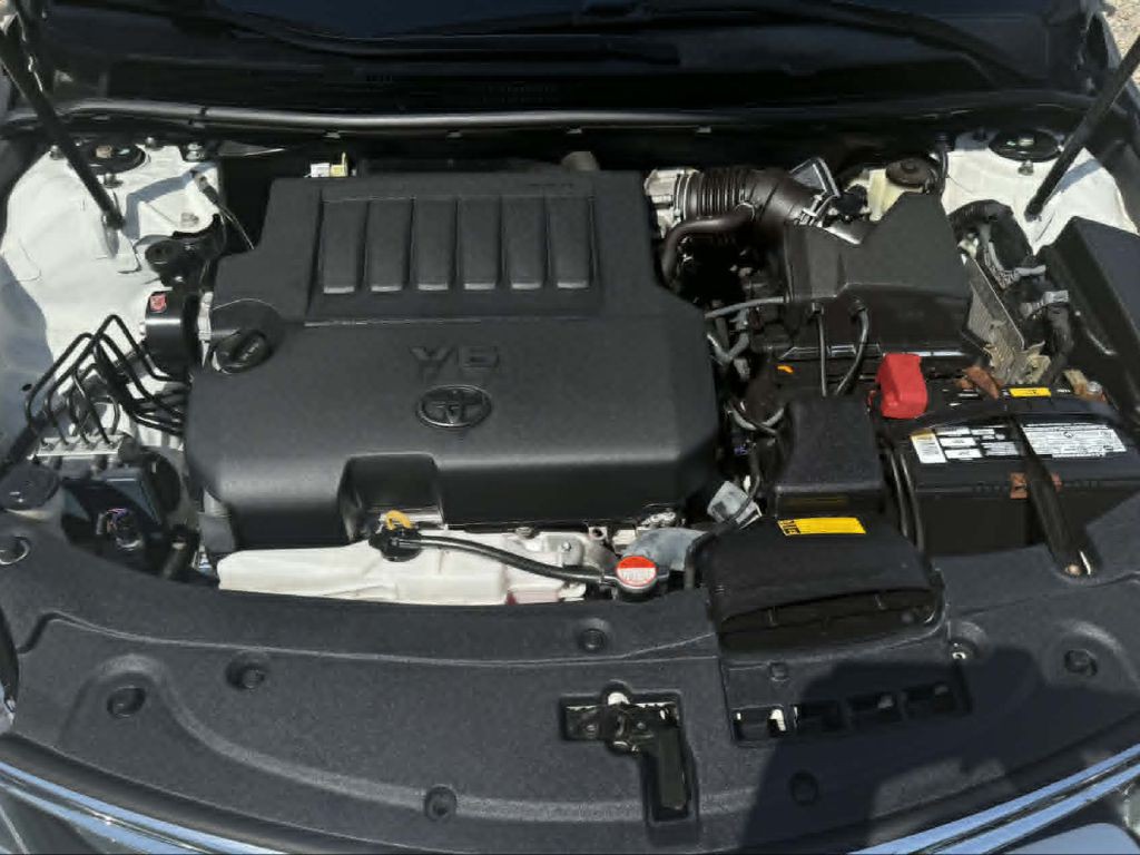 2016 Toyota Avalon Image 38