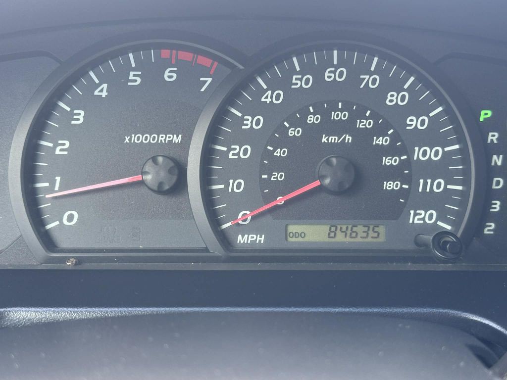 2005 Toyota Tundra Image 9