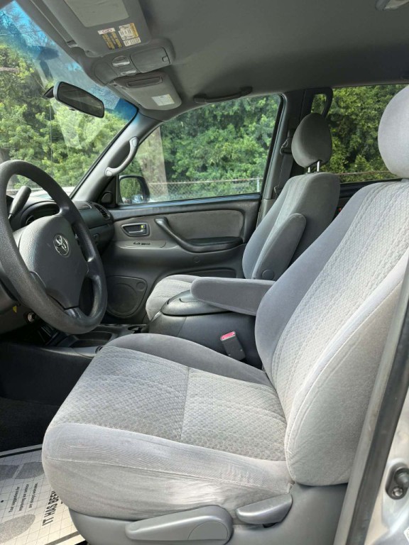 2005 Toyota Tundra Image 10