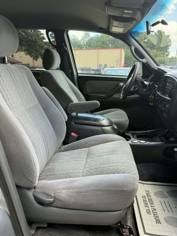 2005 Toyota Tundra Image 12