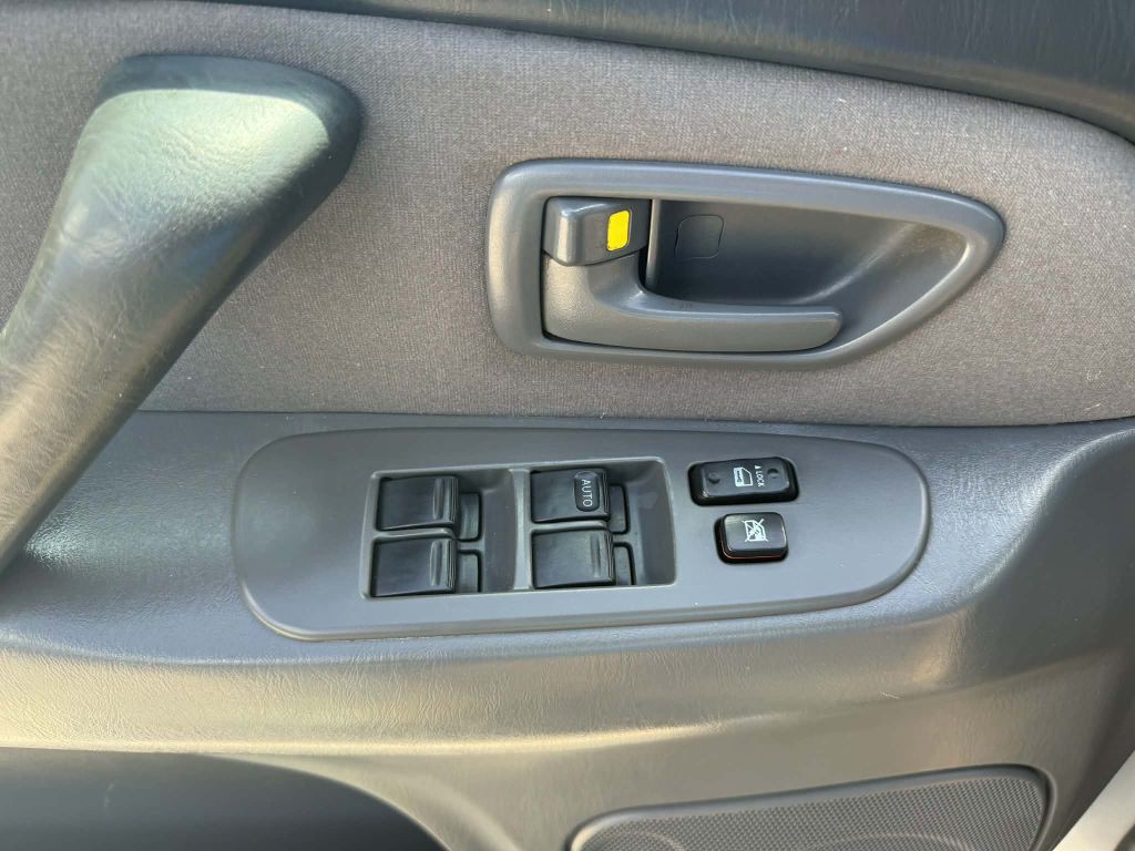 2005 Toyota Tundra Image 14
