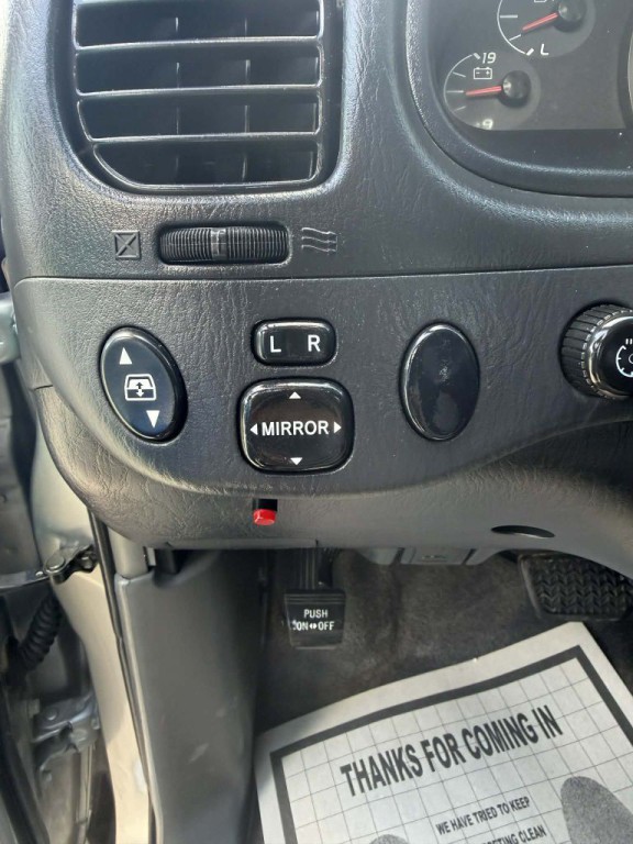 2005 Toyota Tundra Image 16