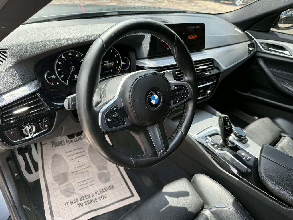 2019 BMW 5 Series Image 11
