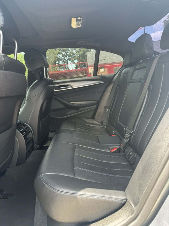 2019 BMW 5 Series Image 13