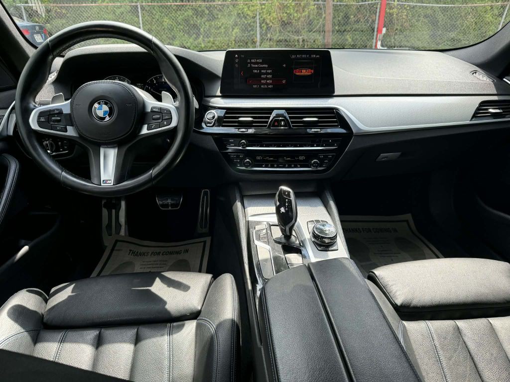 2019 BMW 5 Series Image 18
