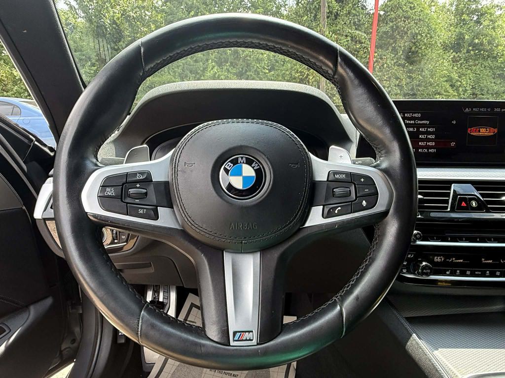 2019 BMW 5 Series Image 19