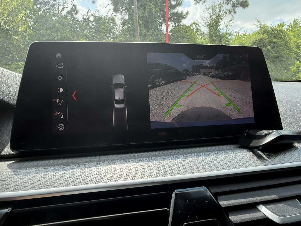 2019 BMW 5 Series Image 24