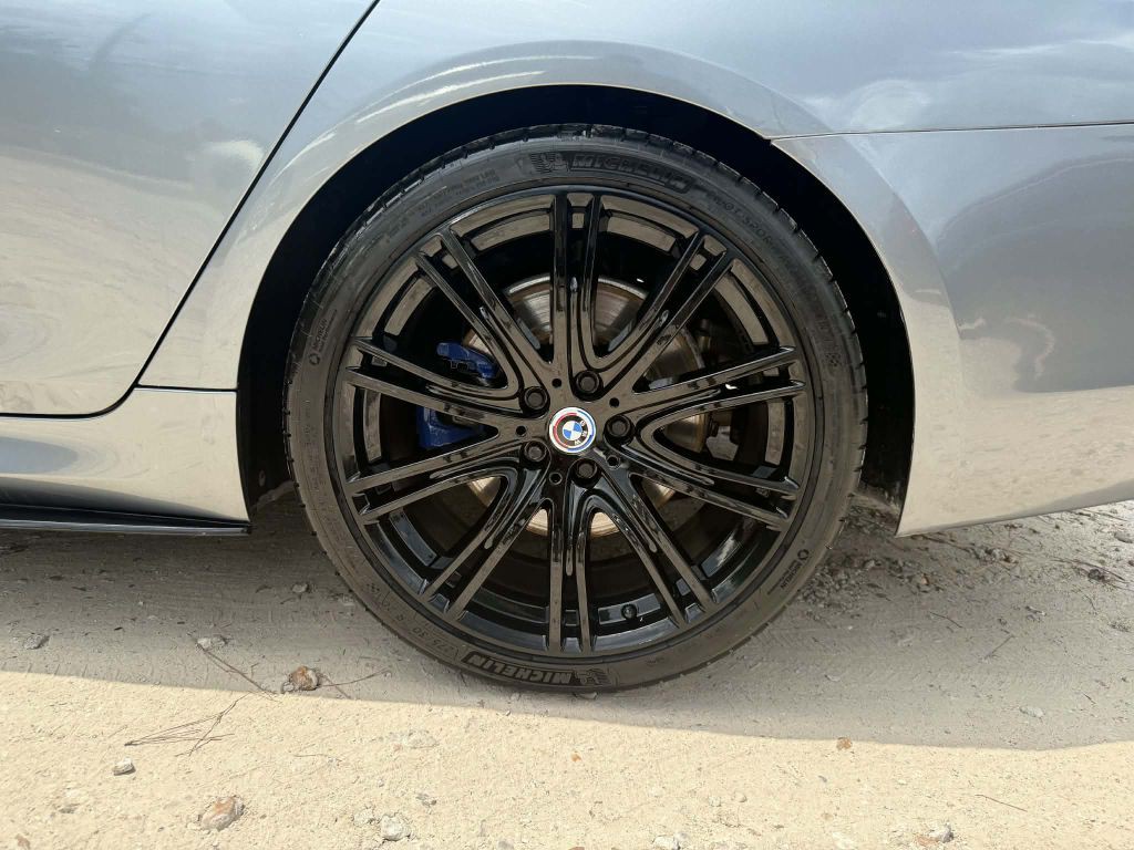 2019 BMW 5 Series Image 36