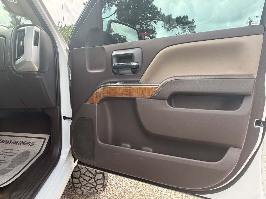 2016 GMC Sierra Image 17