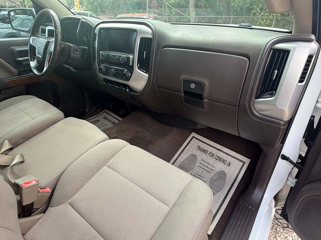 2016 GMC Sierra Image 18