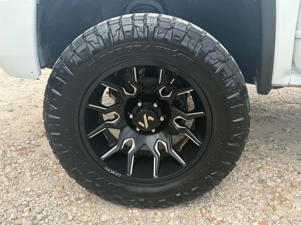 2016 GMC Sierra Image 24