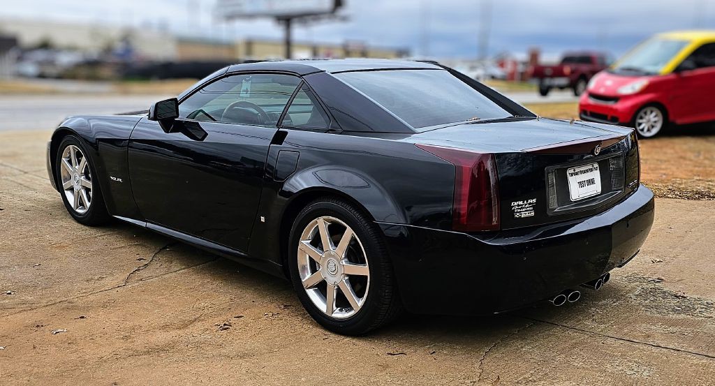 2006 Cadillac XLR Image 5