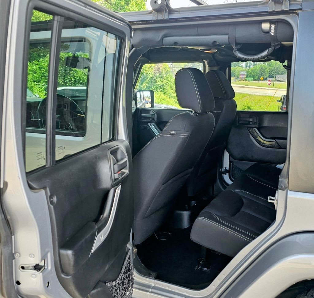 2014 Jeep Wrangler Unlimited Image 8