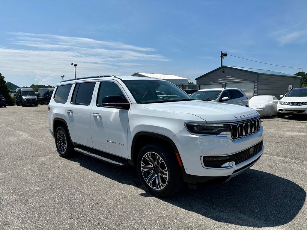 2024 Jeep Wagoneer Image 3