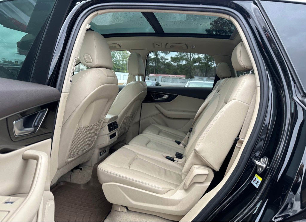 2019 Audi Q7 Image 12