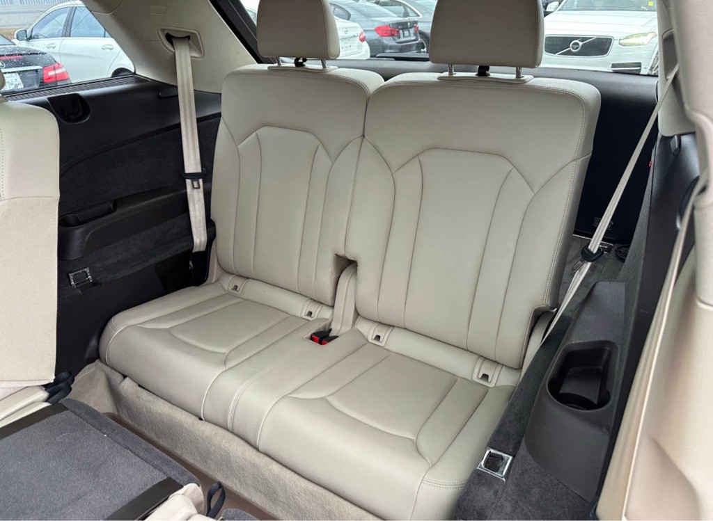 2019 Audi Q7 Image 13