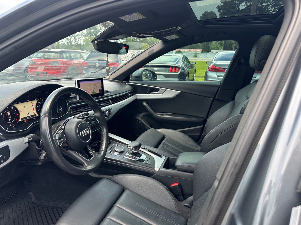 2017 Audi A4 Image 12