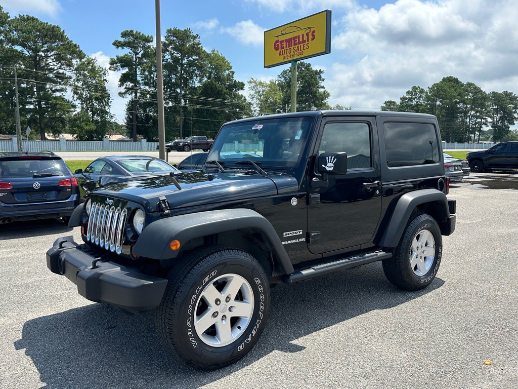2013 Jeep Wrangler Image 1