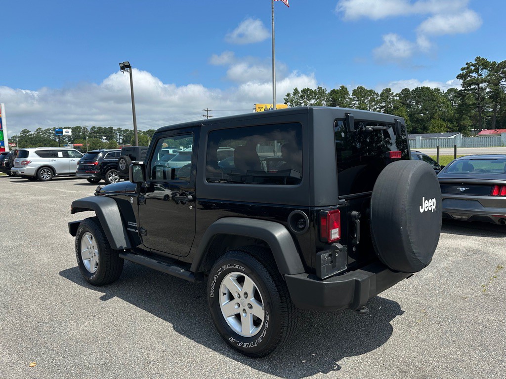 2013 Jeep Wrangler Image 7