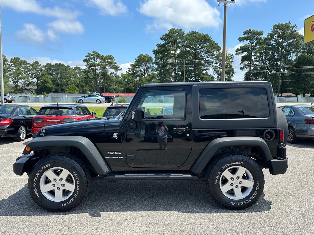 2013 Jeep Wrangler Image 8