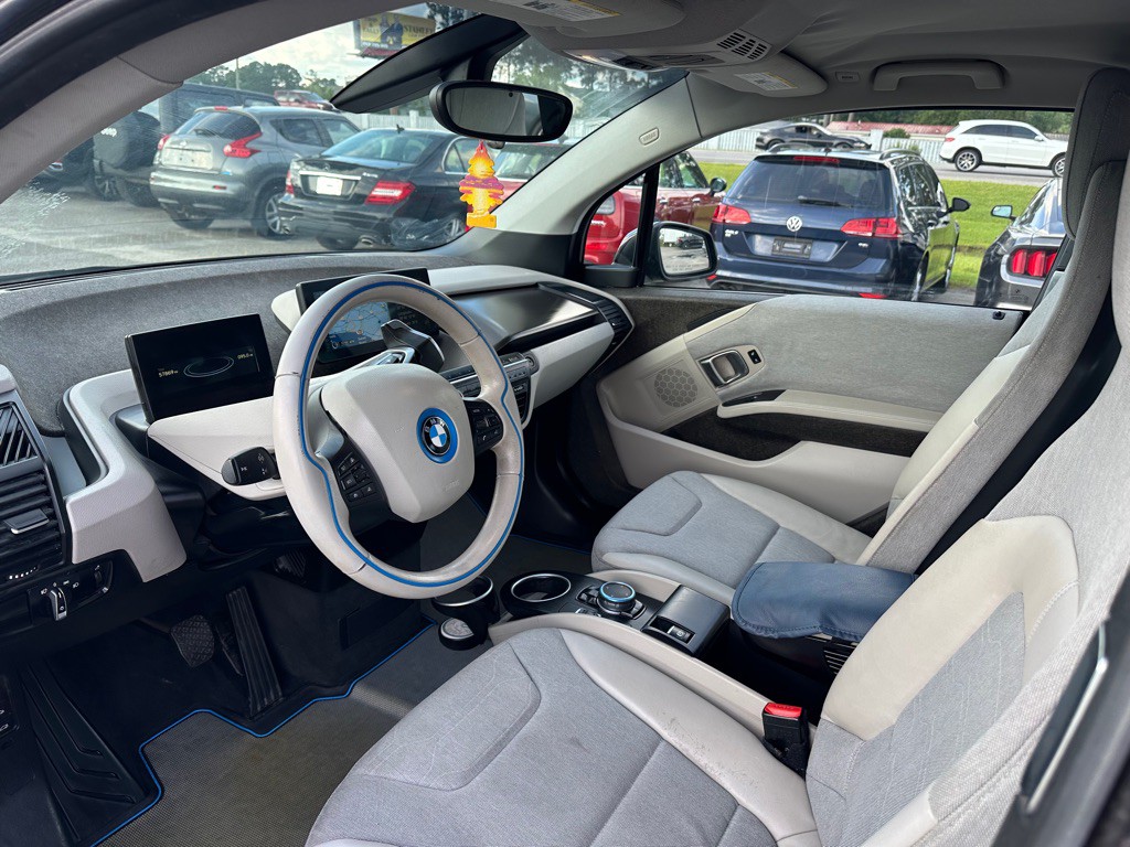 2015 BMW i3 Image 10