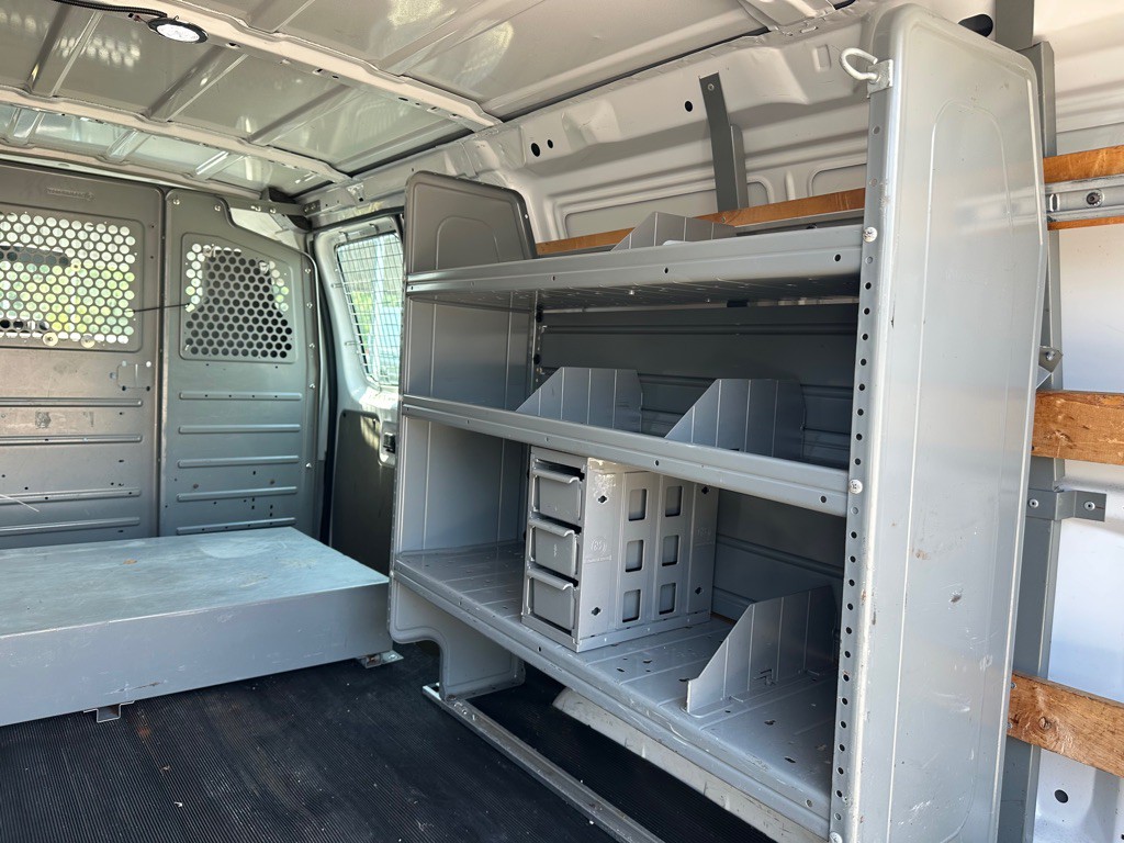 2012 Ford Econoline Image 10