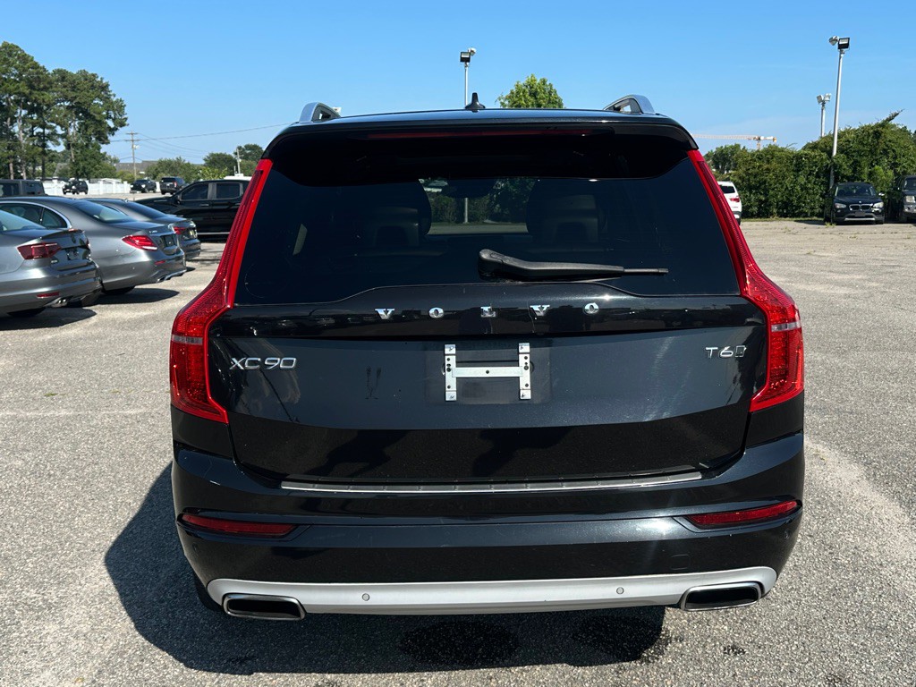 2017 Volvo XC90 Image 8