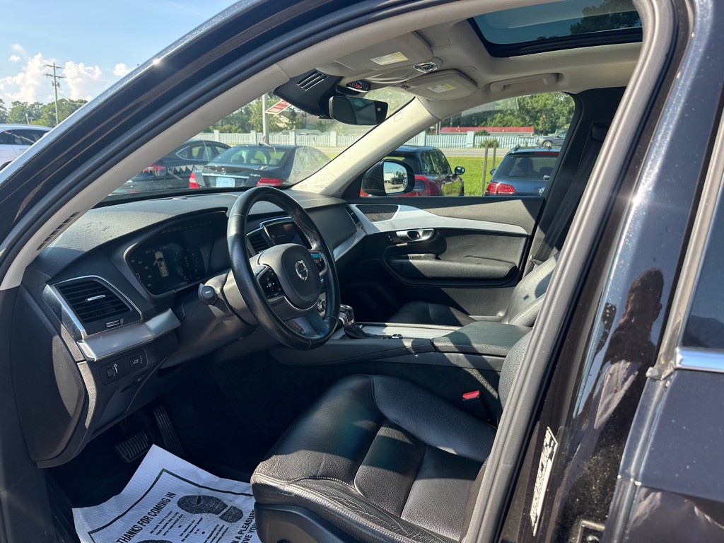 2017 Volvo XC90 Image 14