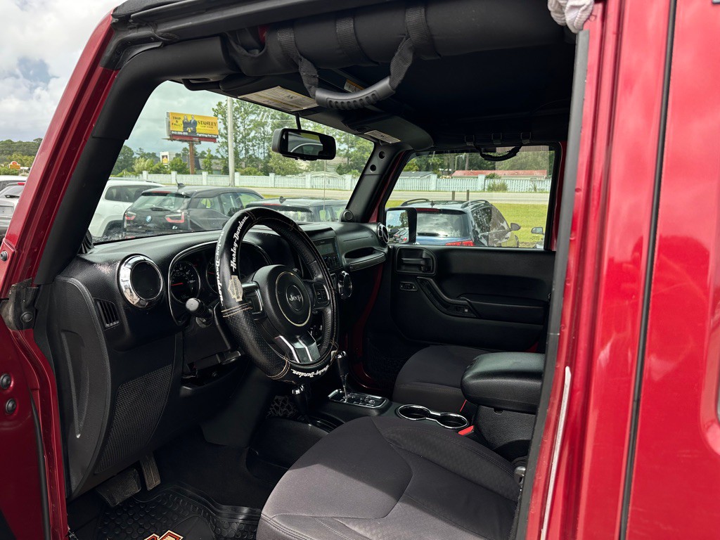 2013 Jeep Wrangler Unlimited Image 10