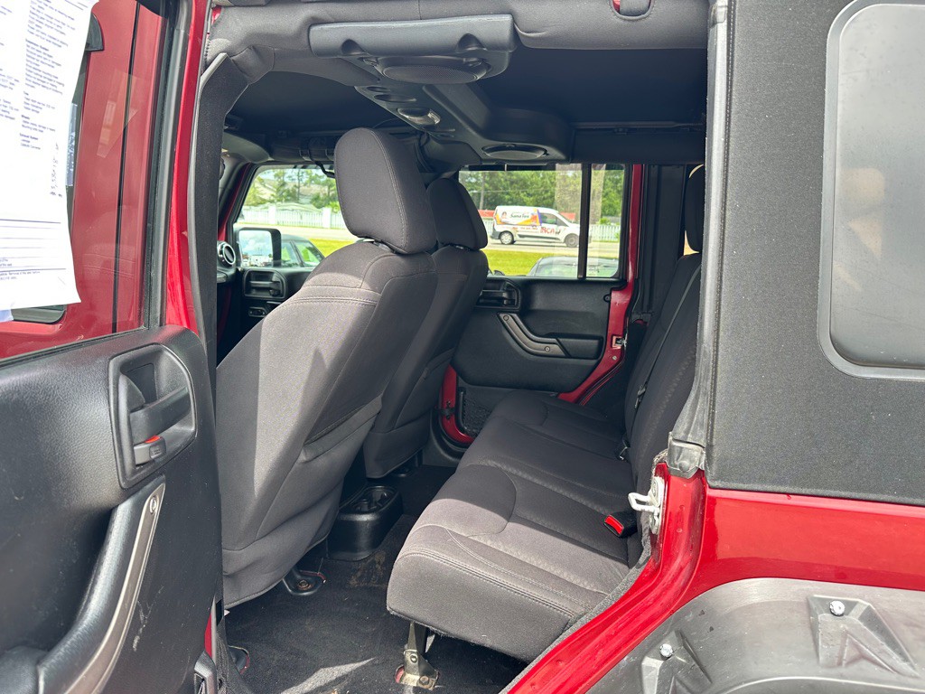 2013 Jeep Wrangler Unlimited Image 11