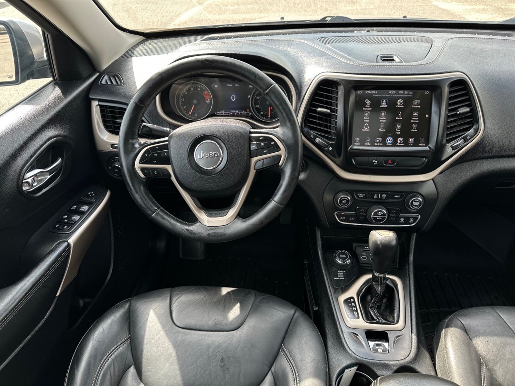 2018 Jeep Cherokee Image 16