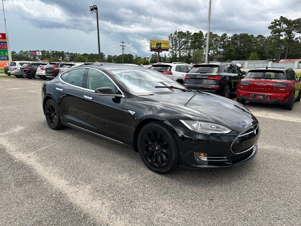 2013 Tesla Model S Image 3