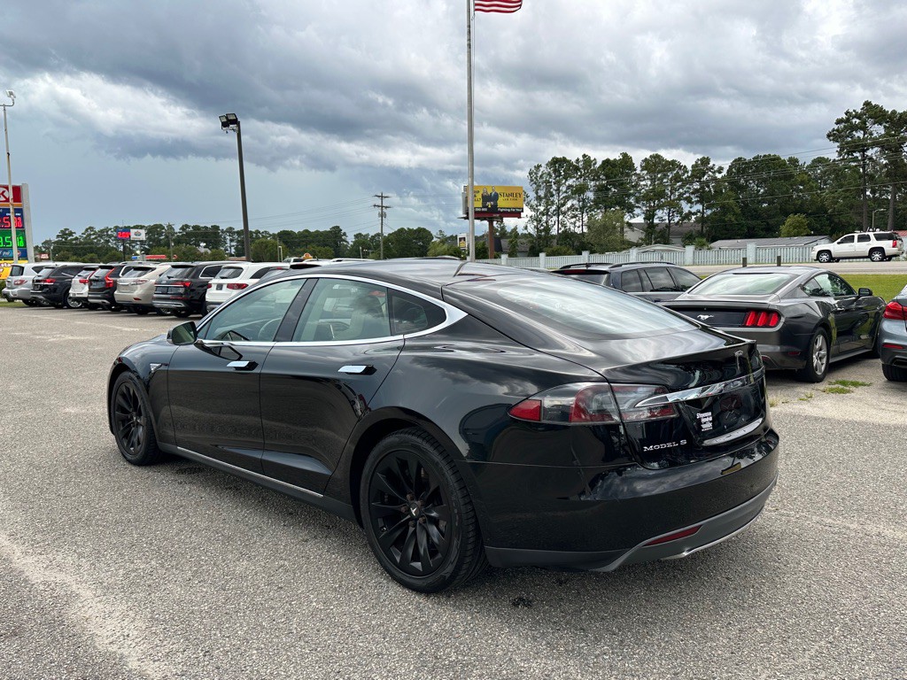 2013 Tesla Model S Image 7