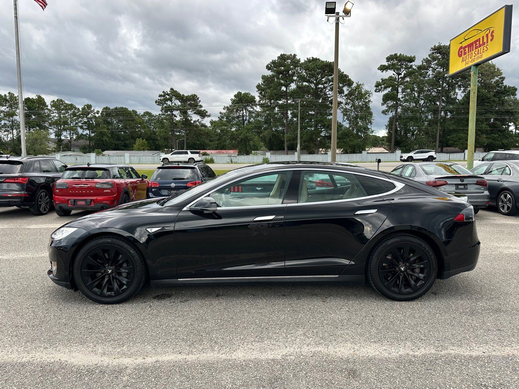2013 Tesla Model S Image 8