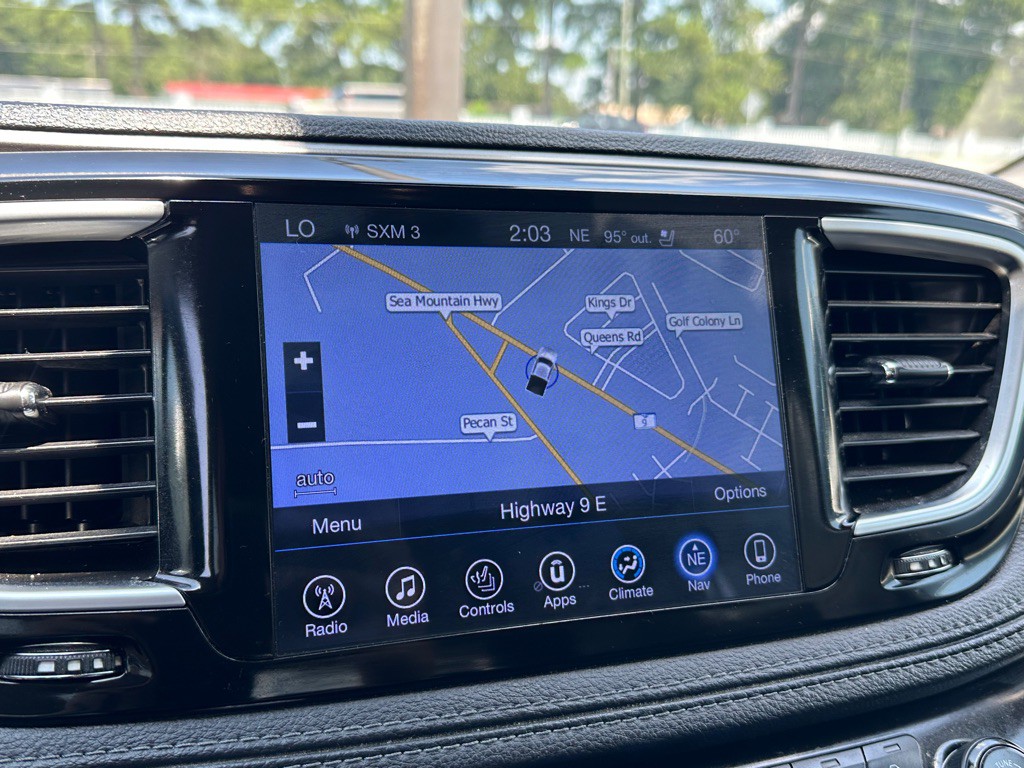 2017 Chrysler Pacifica Image 16