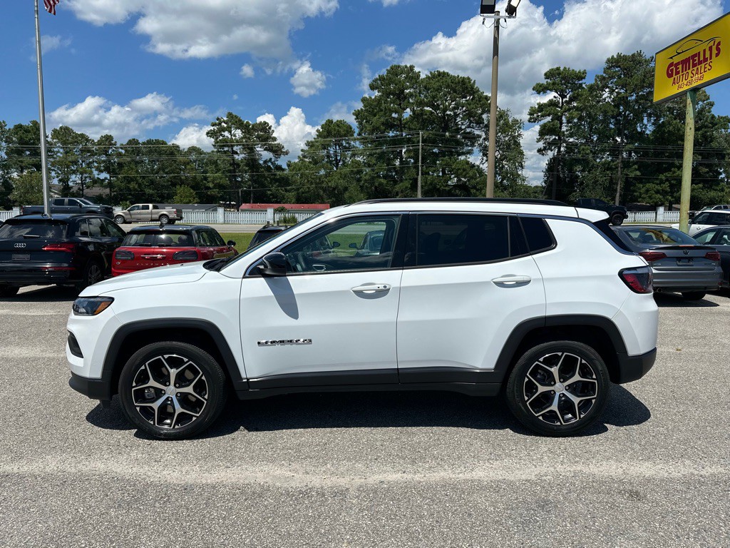 2024 Jeep Compass Image 3