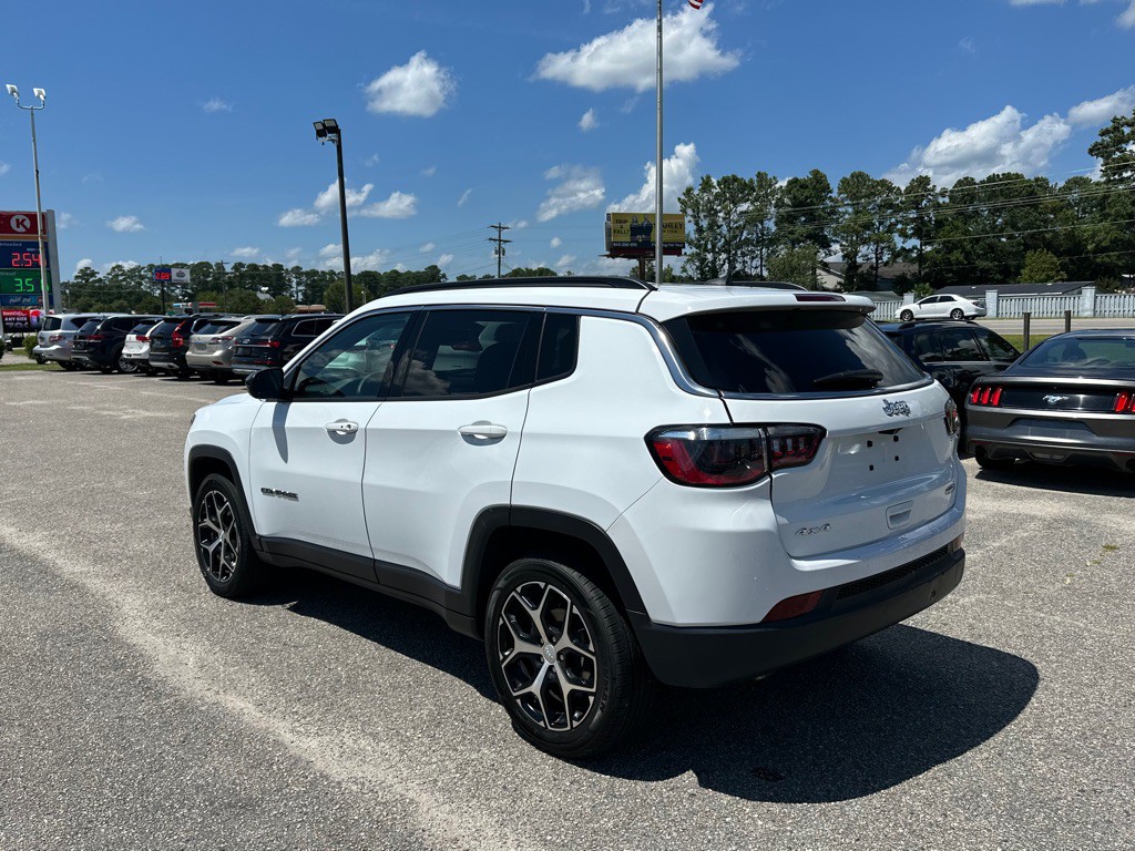 2024 Jeep Compass Image 4