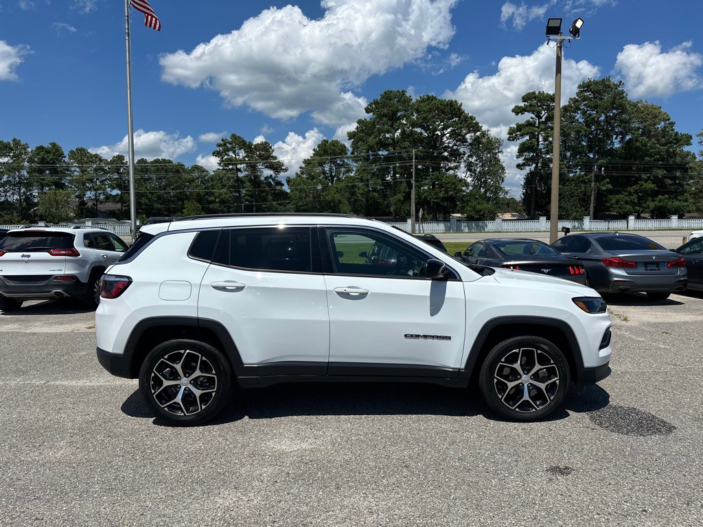2024 Jeep Compass Image 6