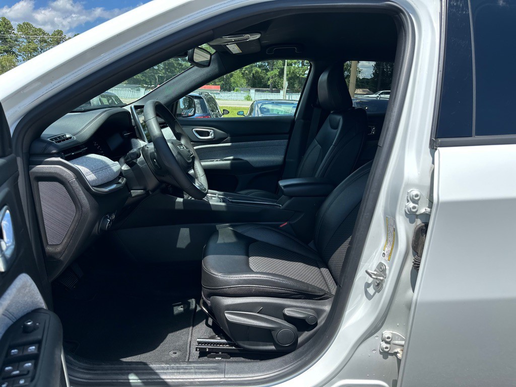 2024 Jeep Compass Image 11