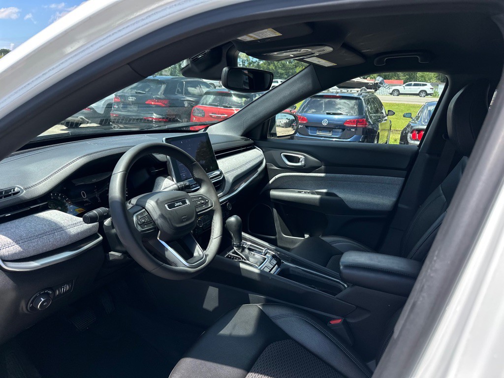 2024 Jeep Compass Image 12