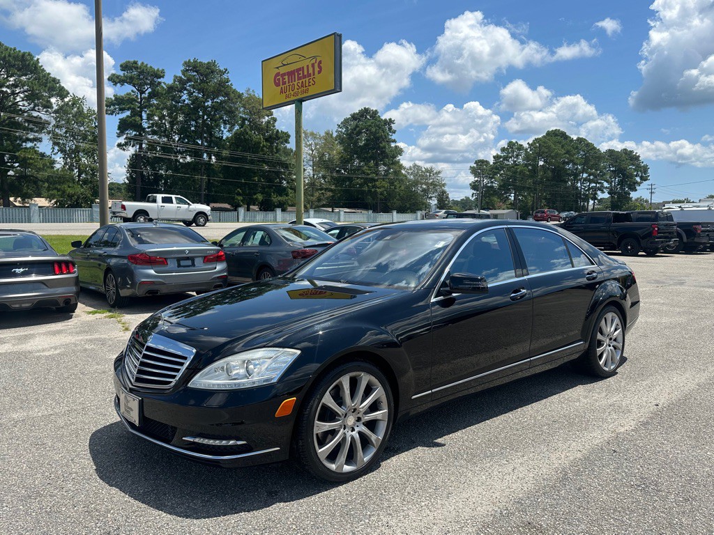 2013 Mercedes-Benz S-Class Image 1