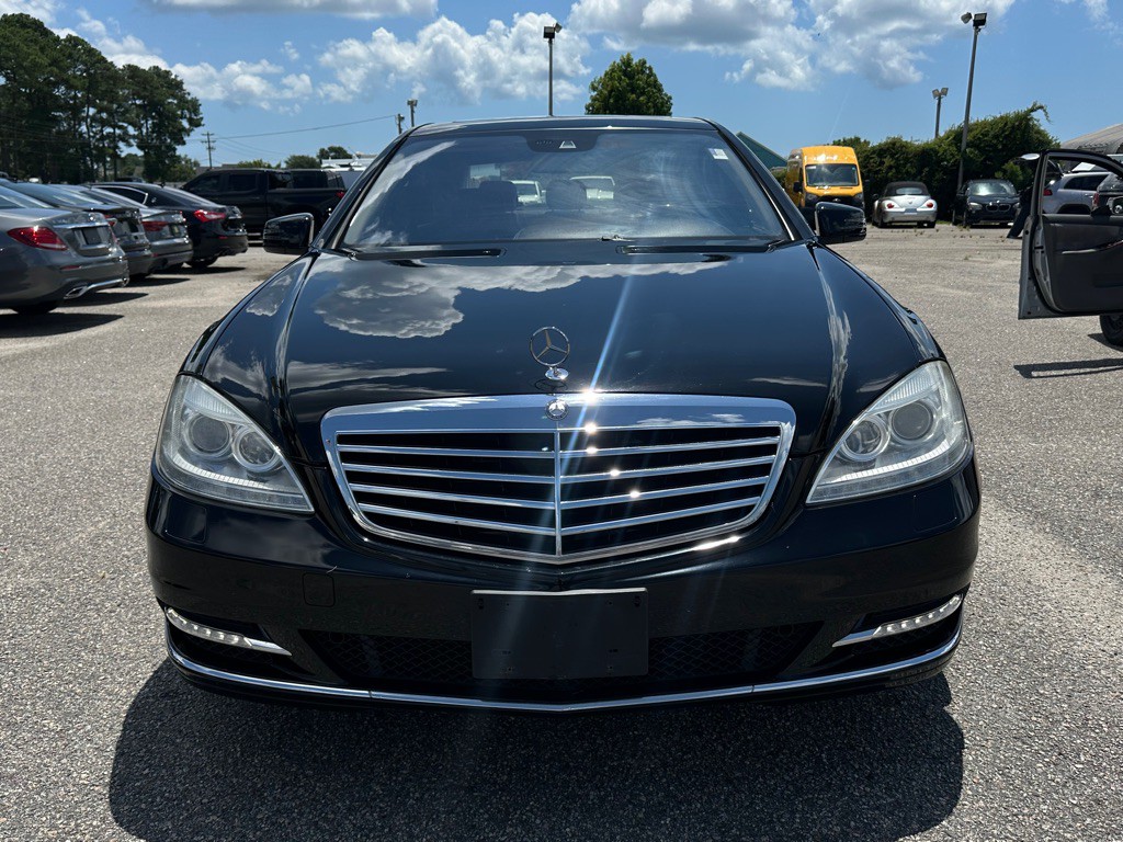 2013 Mercedes-Benz S-Class Image 2