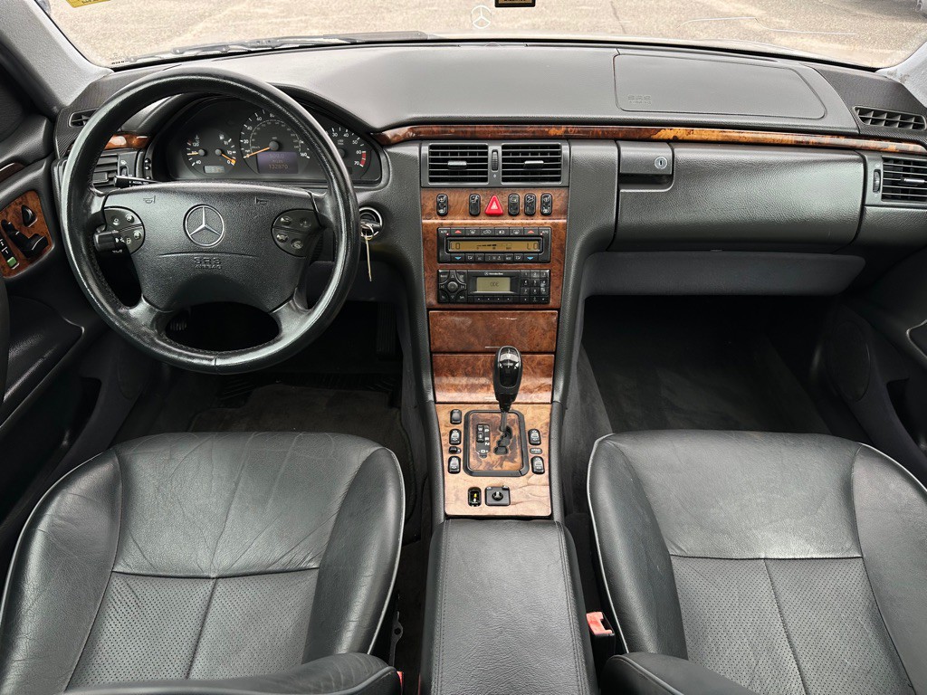 2002 Mercedes-Benz E-Class Image 13