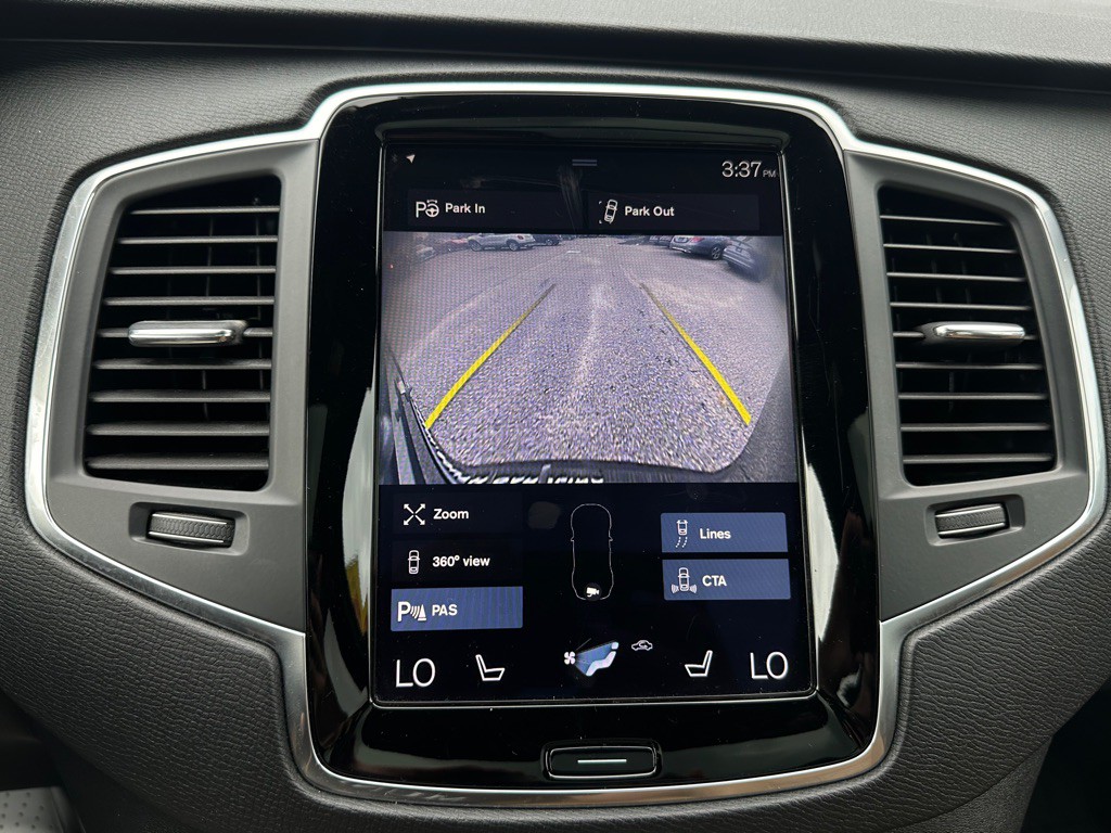 2017 Volvo XC90 Image 10