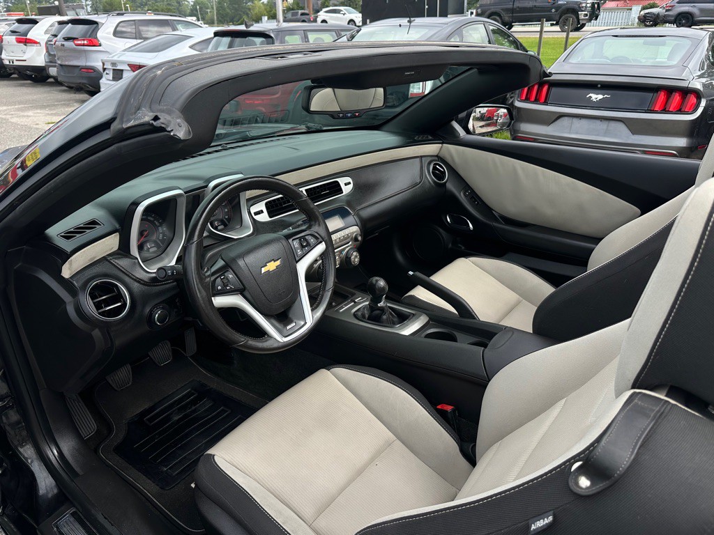 2012 Chevrolet Camaro Image 14