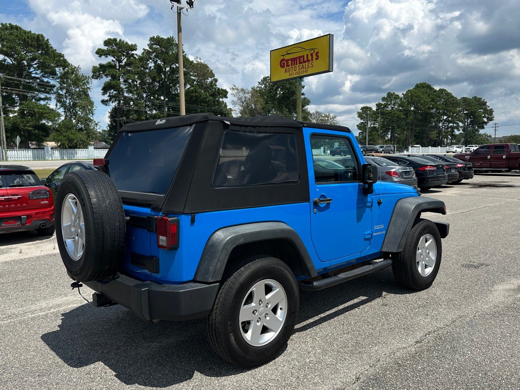 2012 Jeep Wrangler Image 7