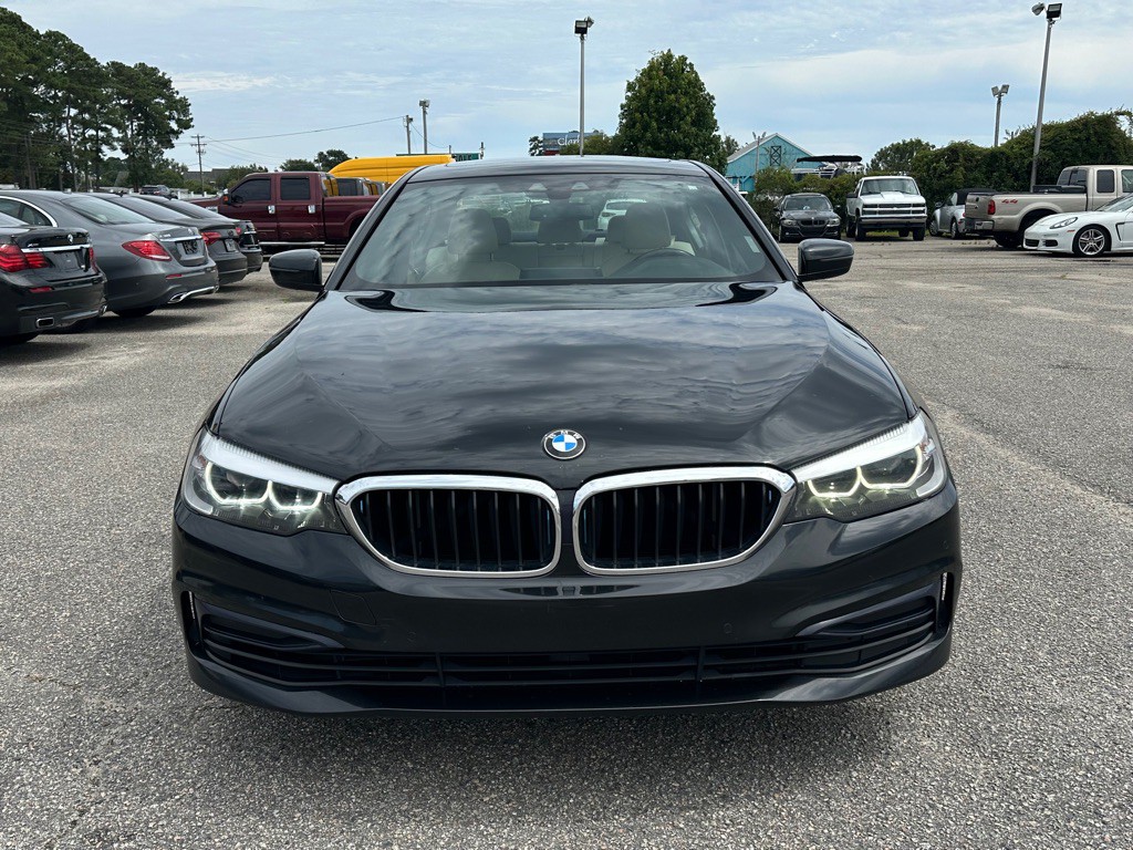 2019 BMW 5 Series Image 2