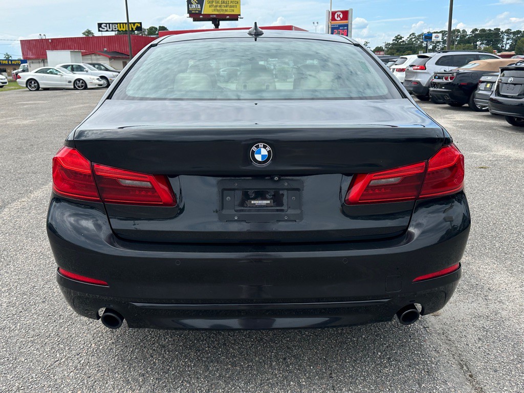 2019 BMW 5 Series Image 5