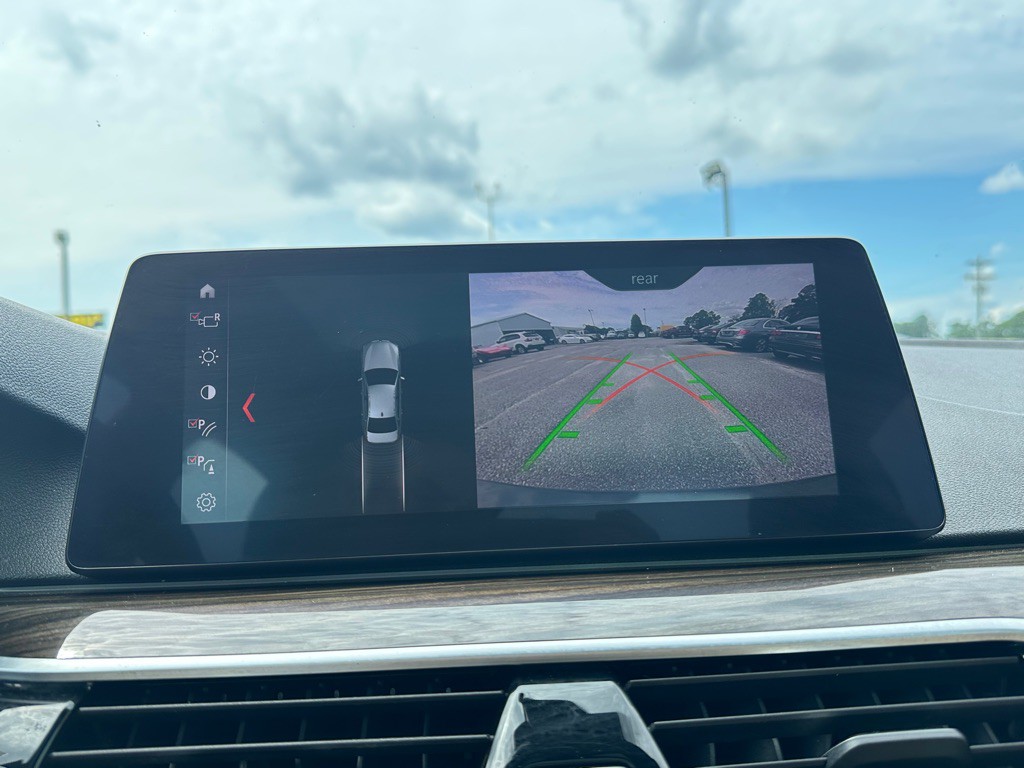 2019 BMW 5 Series Image 10