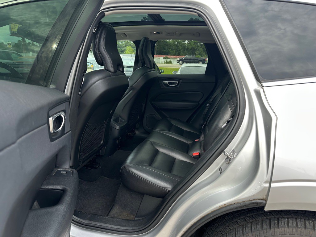 2019 Volvo XC60 Image 9
